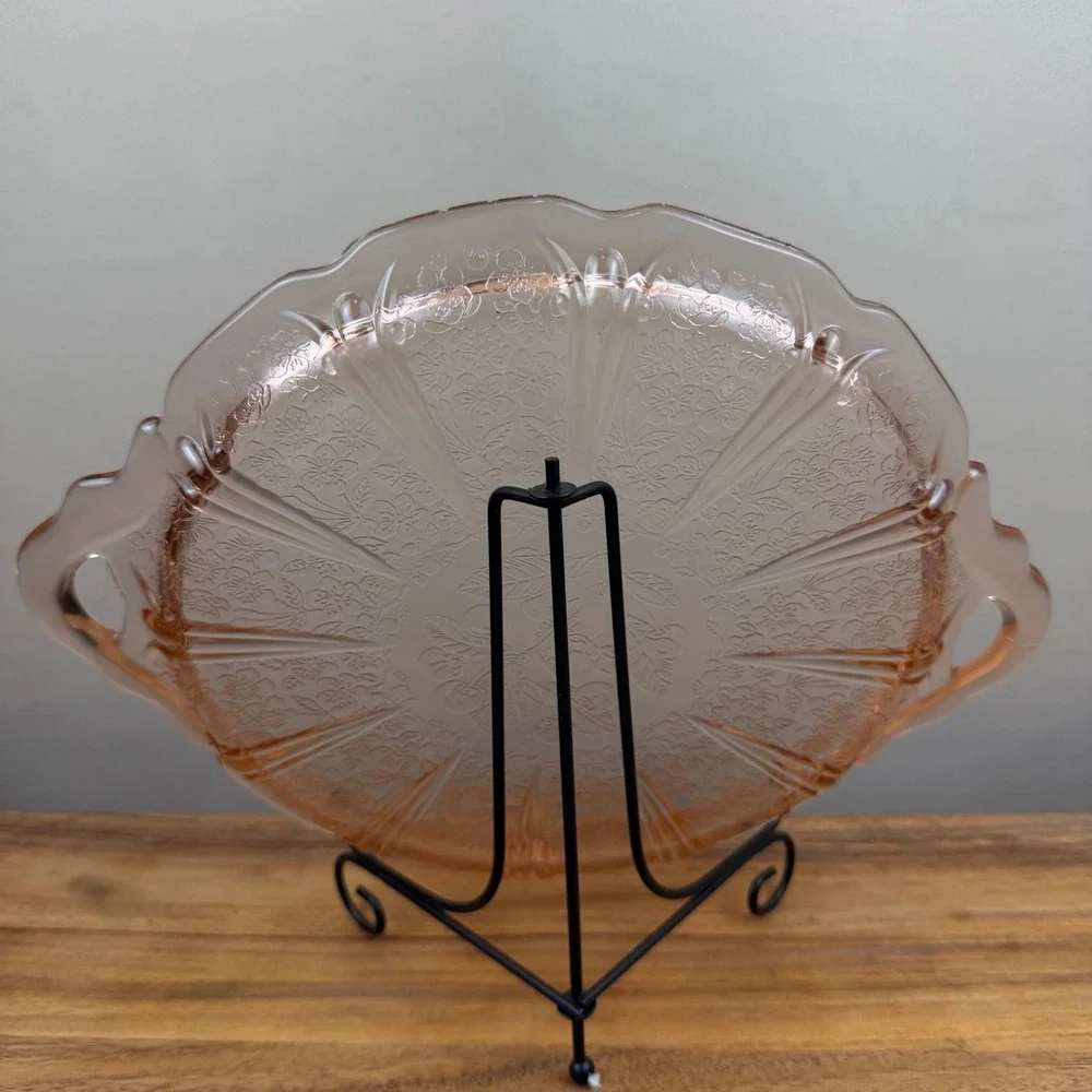Jeanette Glass vintage pink